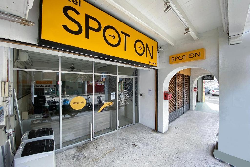 Spot On 89673 Good Friend Hotel George Town Exterior foto